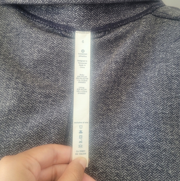 Lululemon Daily Yoga Jacket - Picture 4 of 4